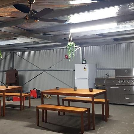 Bidgee Motor Inn Hay Exterior photo