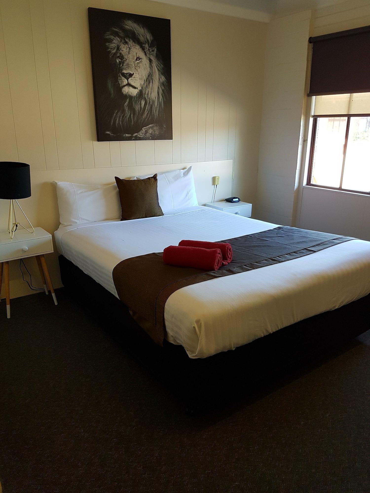 Bidgee Motor Inn Hay Exterior photo